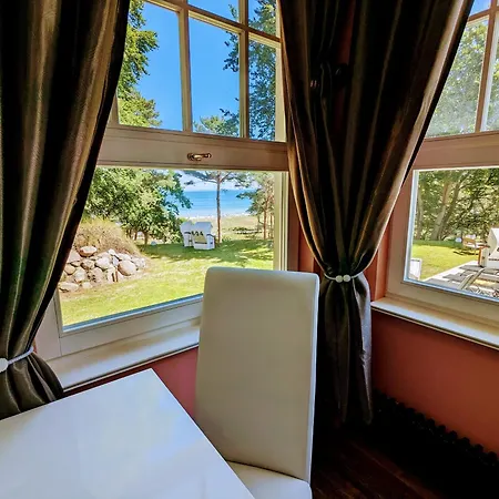 Strandhotel Lindequist * Sellin (Rugen)