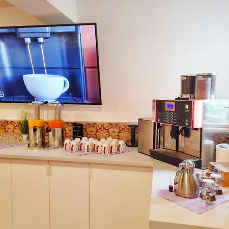 Strandhotel Lindequist מלון Sellin (Rugen)