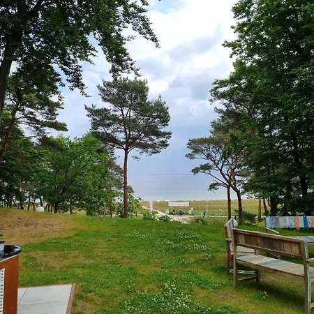 Strandhotel Lindequist فندق *