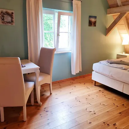 מלון Strandhotel Lindequist Sellin (Rugen)