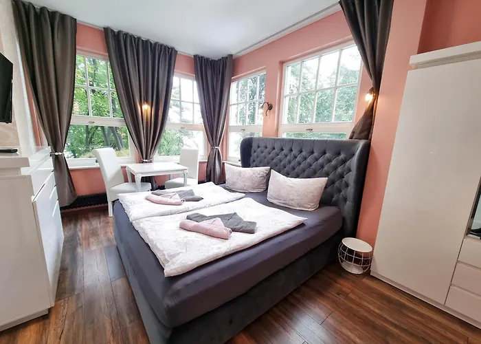 Strandhotel Lindequist * Sellin (Rugen)